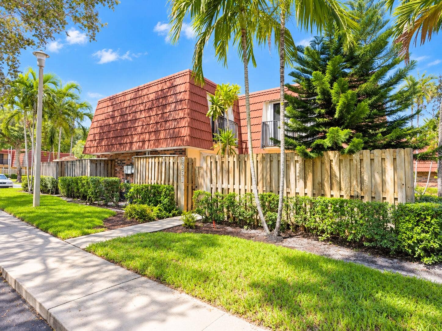 9851 NW 6th Place, Plantation, FL 33324 IMG_4717