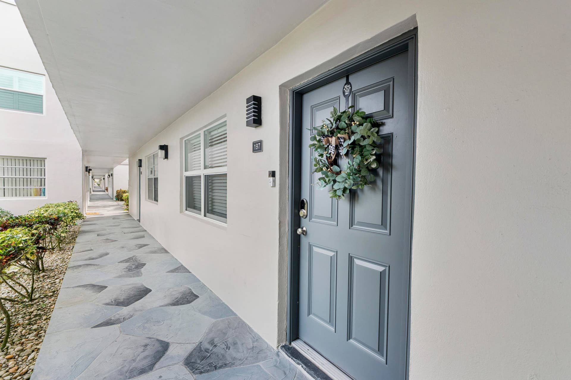 197 Normandy Ln_004