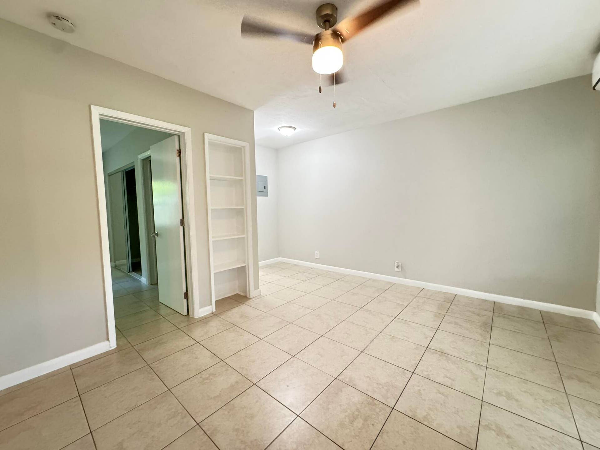 625 NE 14TH Avenue, #4, Fort Lauderdale, FL 33304 IMG_5801