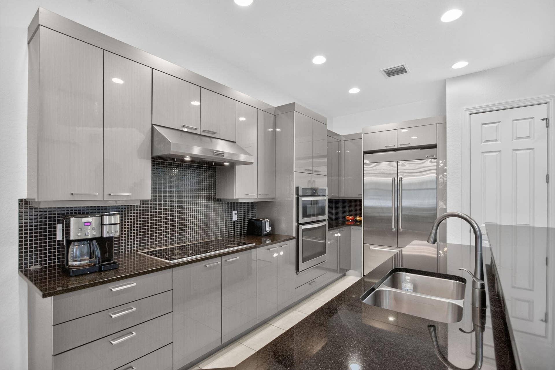 49-web-or-mls-8171-49