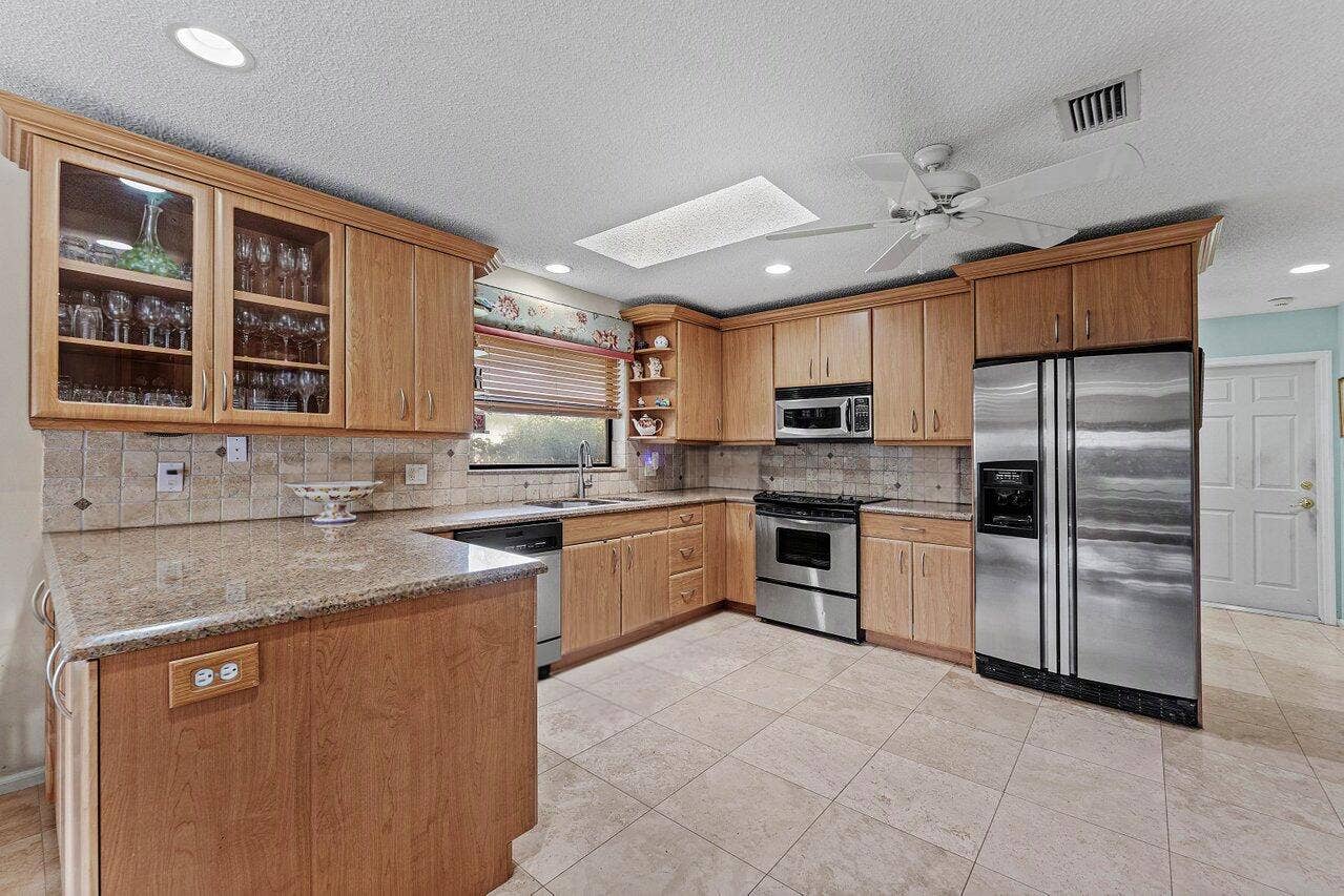 16821 Rose Apple Drive, Delray Beach, FL 33445 015-16821RoseAppleDrive