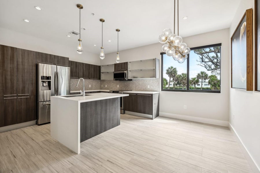 Property photo for 161 SE 1ST Circle, #161, Pompano Beach, FL