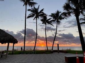 322 N Federal Highway, #238-N, Deerfield Beach, FL 33441 bike to 5 star beautiful Deerfield Beach