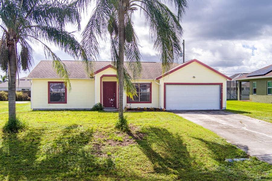 Property photo for 728 SW HAMBERLAND Avenue, Port St Lucie, FL