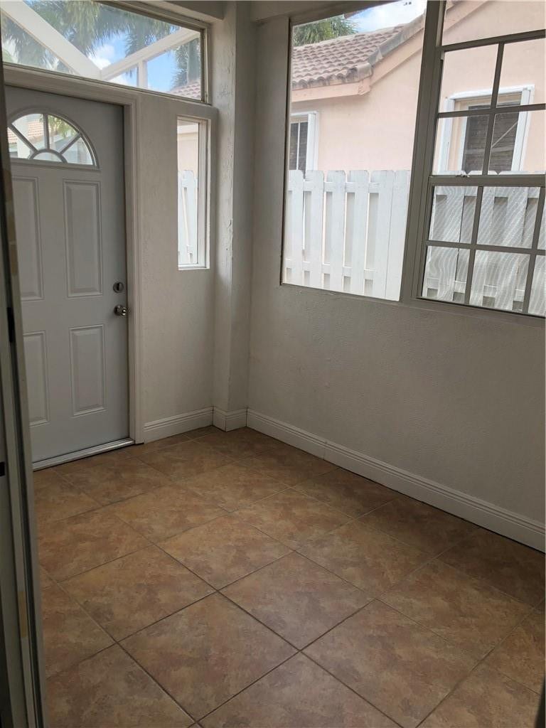 887 SAVANNAH FALLS Drive, Weston, FL 33327 Photo 18