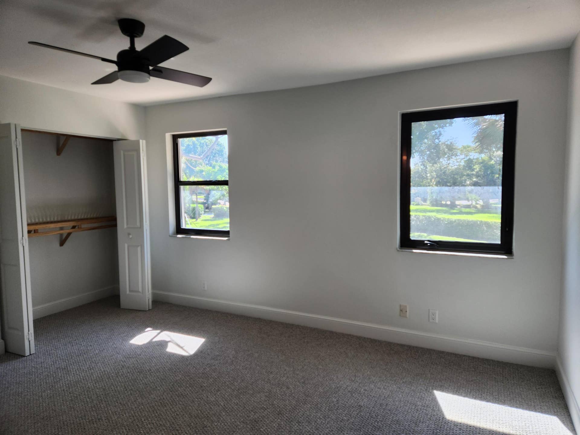 9885 Riverside Drive, Coral Springs, FL 33071 master bedroom