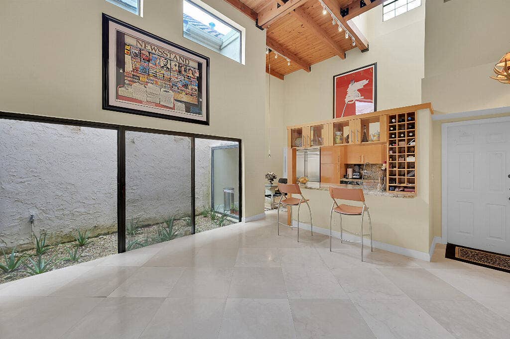 6130 Via Tierra Drive, Boca Raton, FL 33433 6130 Via Tierra Drive, Boca Raton