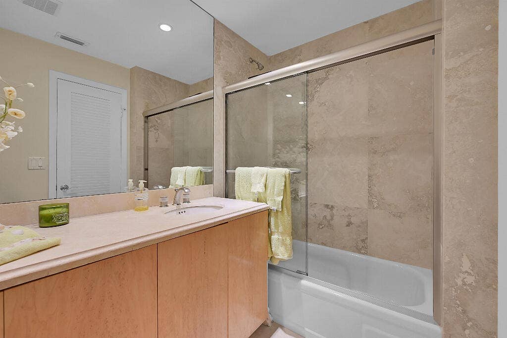 6130 Via Tierra Drive, Boca Raton, FL 33433 6130 Via Tierra Drive, Boca Raton