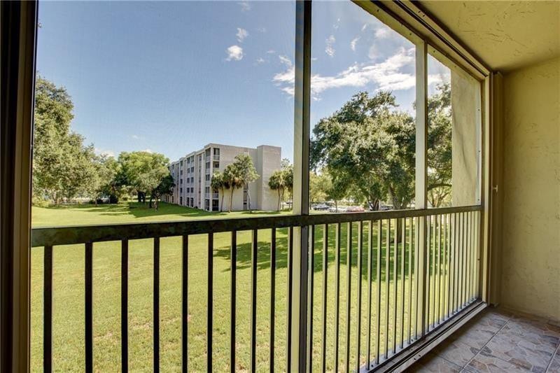 8735 Ramblewood Drive, #212, Coral Springs, Coral Springs, FL 33071 Photo 16