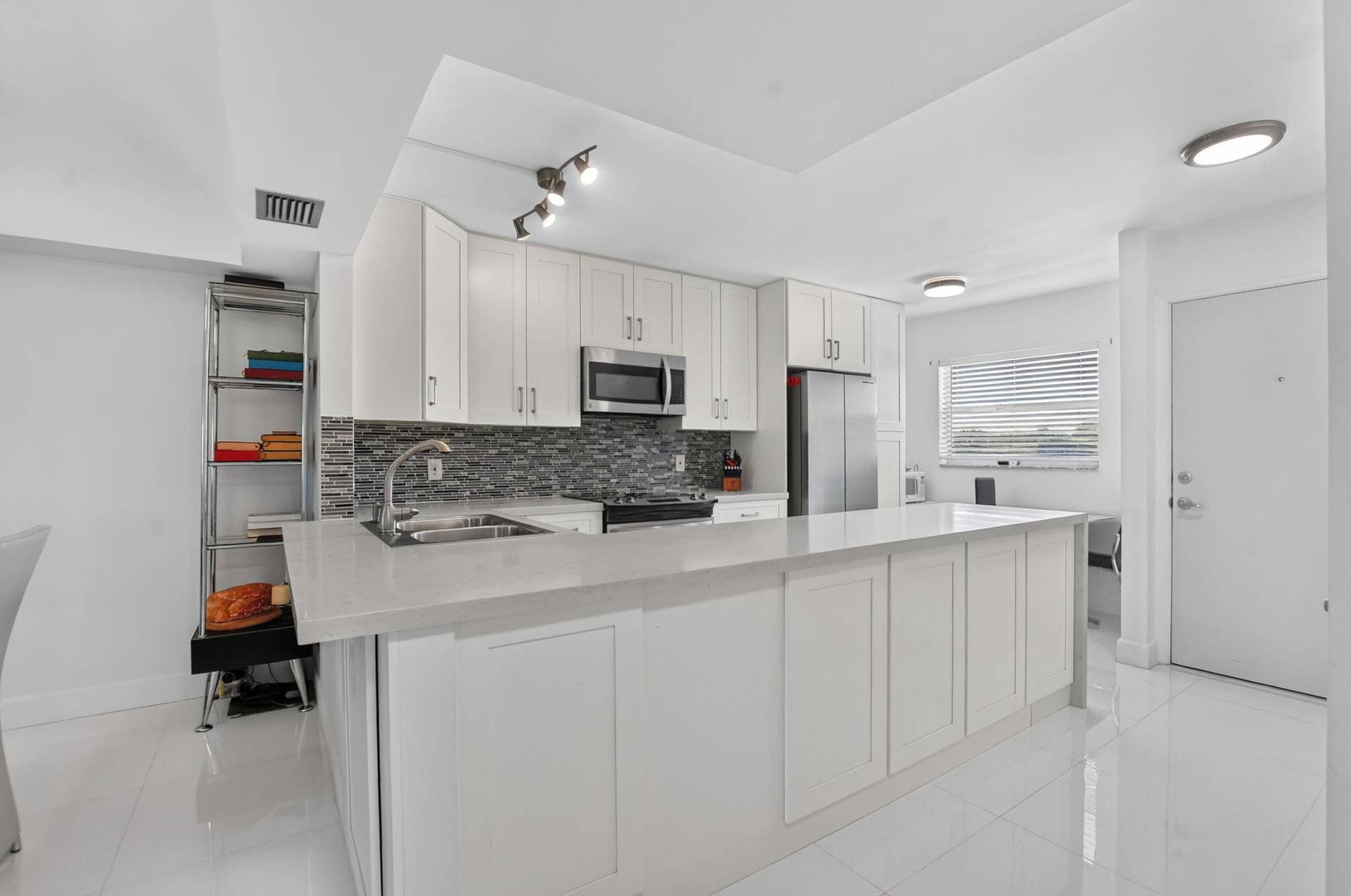 23099 BARWOOD Lane N, #308, Boca Raton, FL 33428 10-web-or-mls-DSC_5074