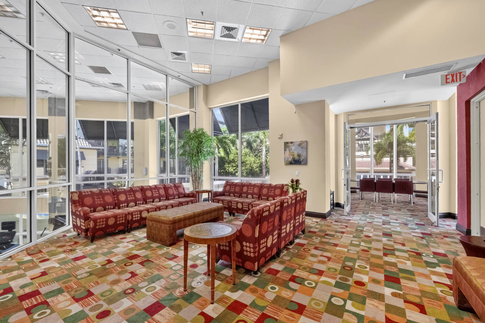 2631 NE 14TH Avenue, #216, Wilton Manors, FL 33334 liberary, meeting area and seatting