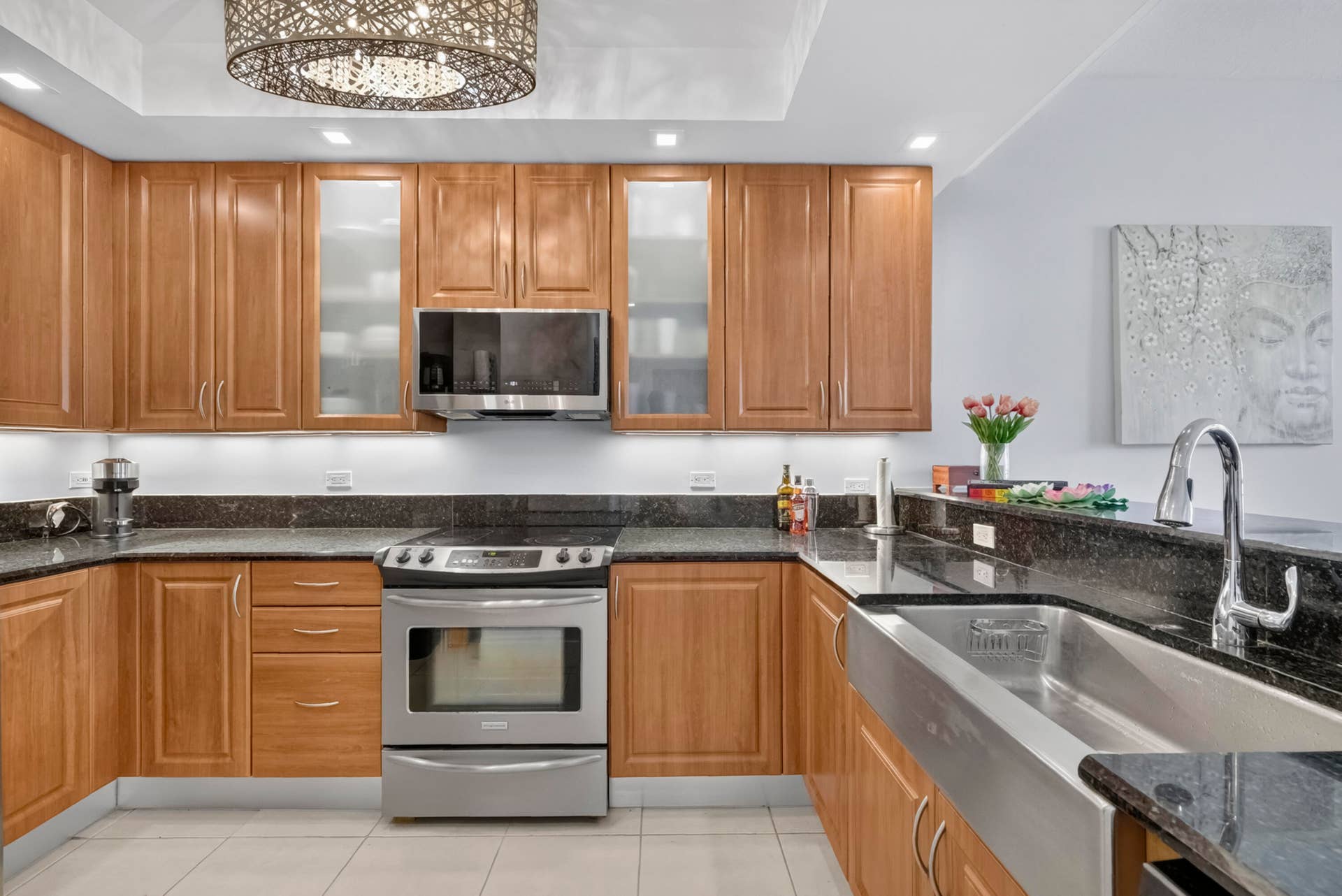 2631 NE 14TH Avenue, #216, Wilton Manors, FL 33334 open kitchen