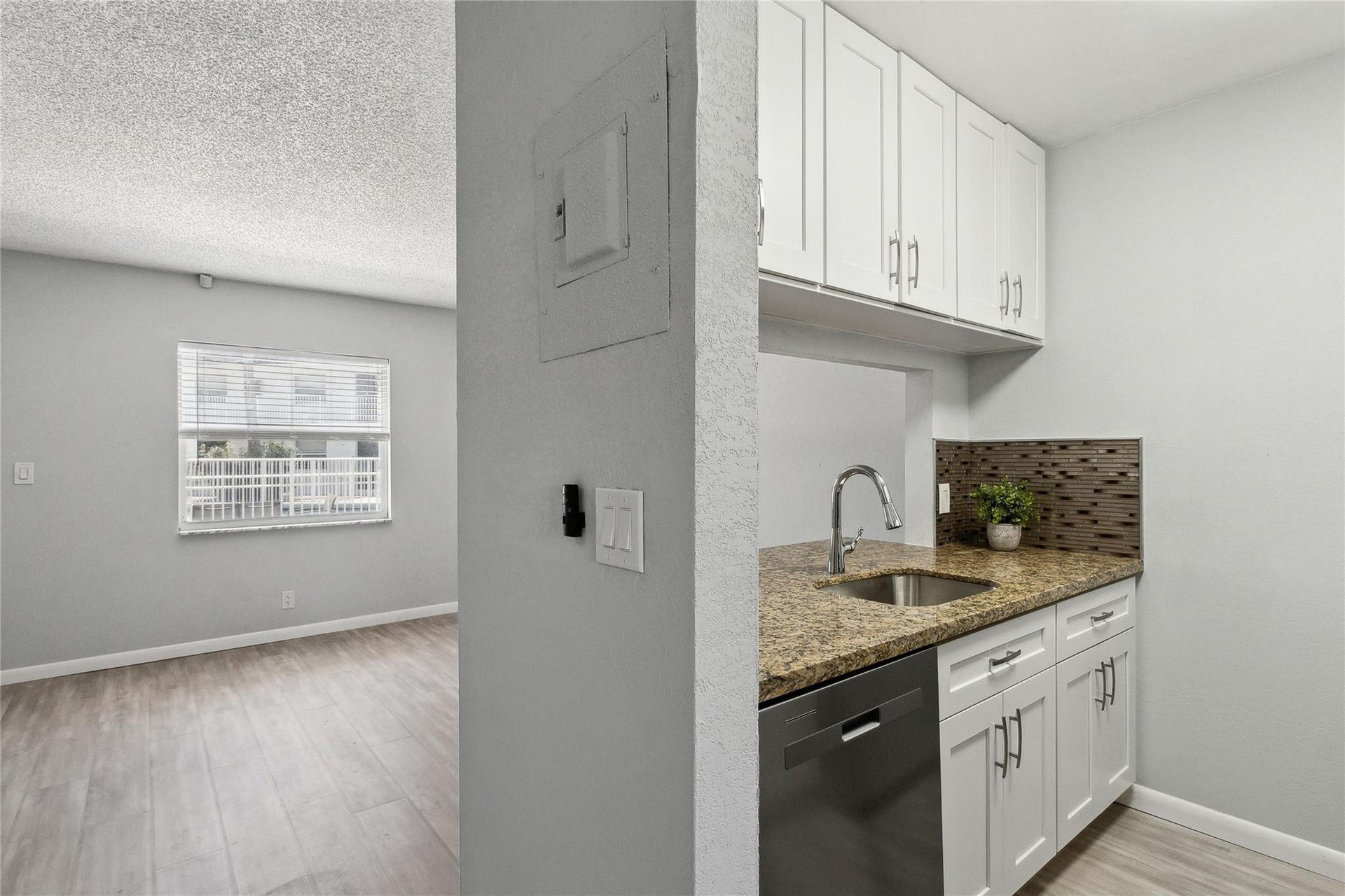 1470 N DIXIE Highway, #19, Fort Lauderdale, Fort Lauderdale, FL 33304 Everything is brand newa/c, electrical kitchen and appliances