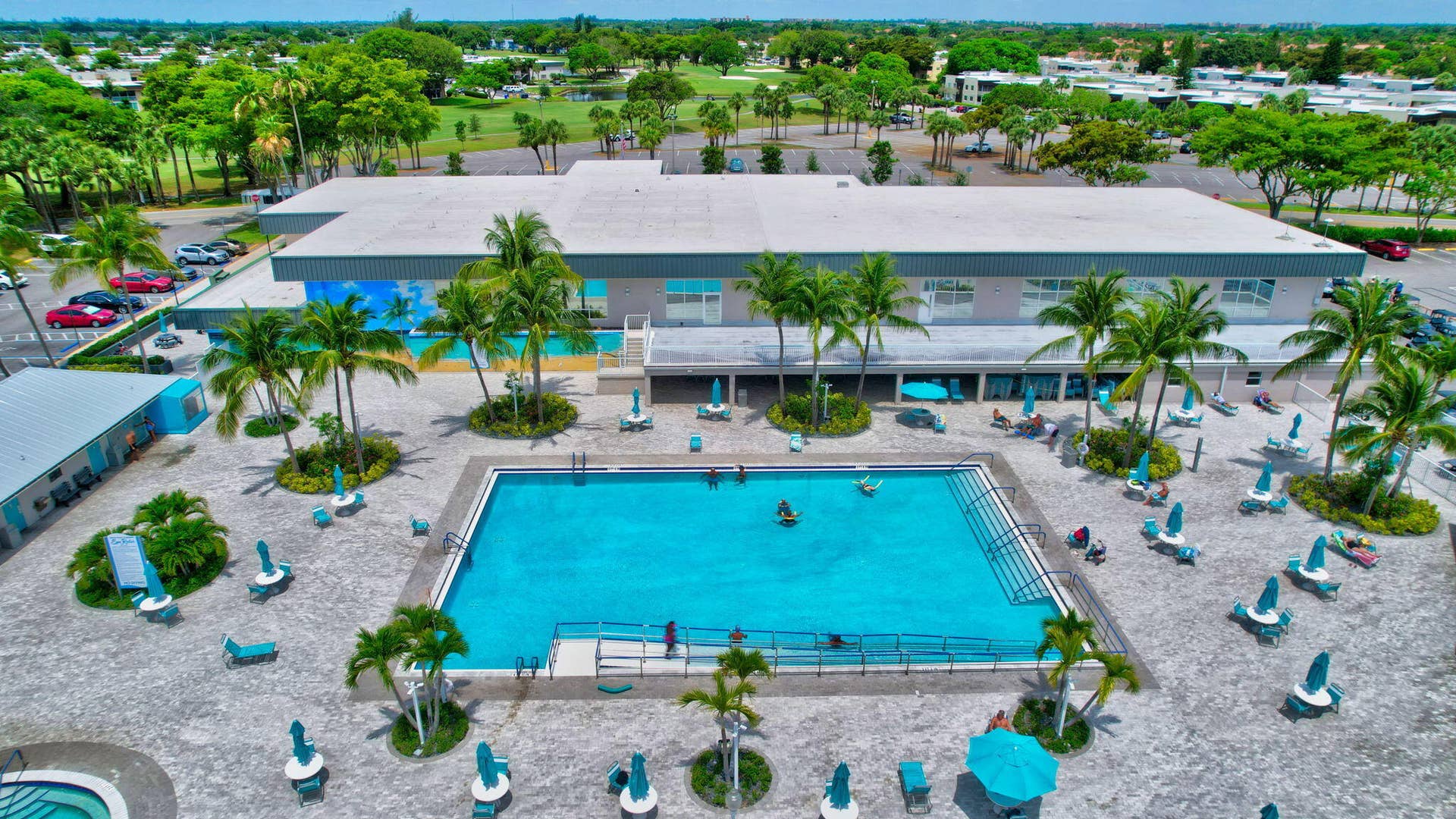 240 Burgundy E, Delray Beach, FL 33484 KINGS POINT FLANDERS CLUBHOUSE