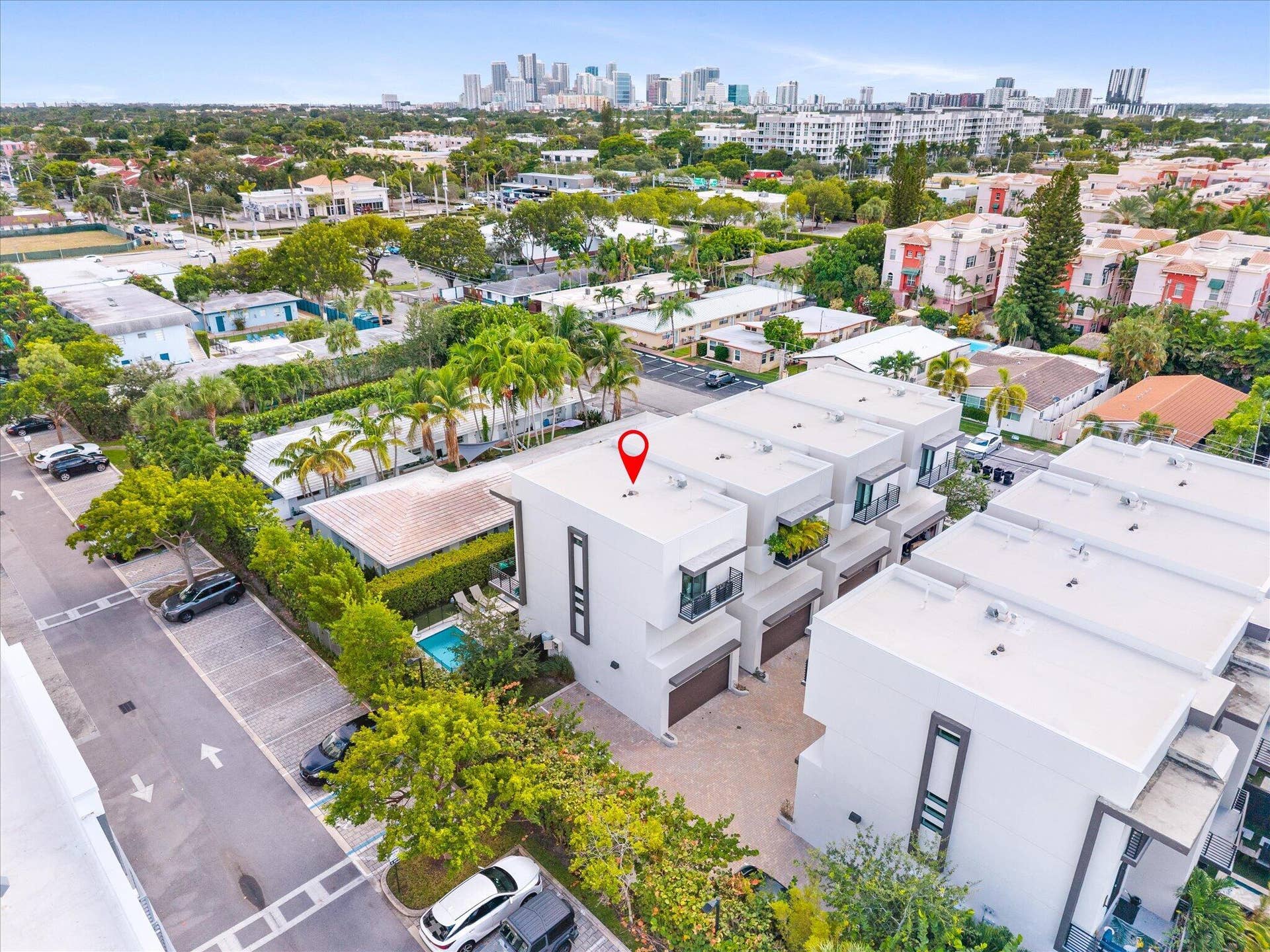1048 N VICTORIA PARK Road, Fort Lauderdale, FL 33304 51-51