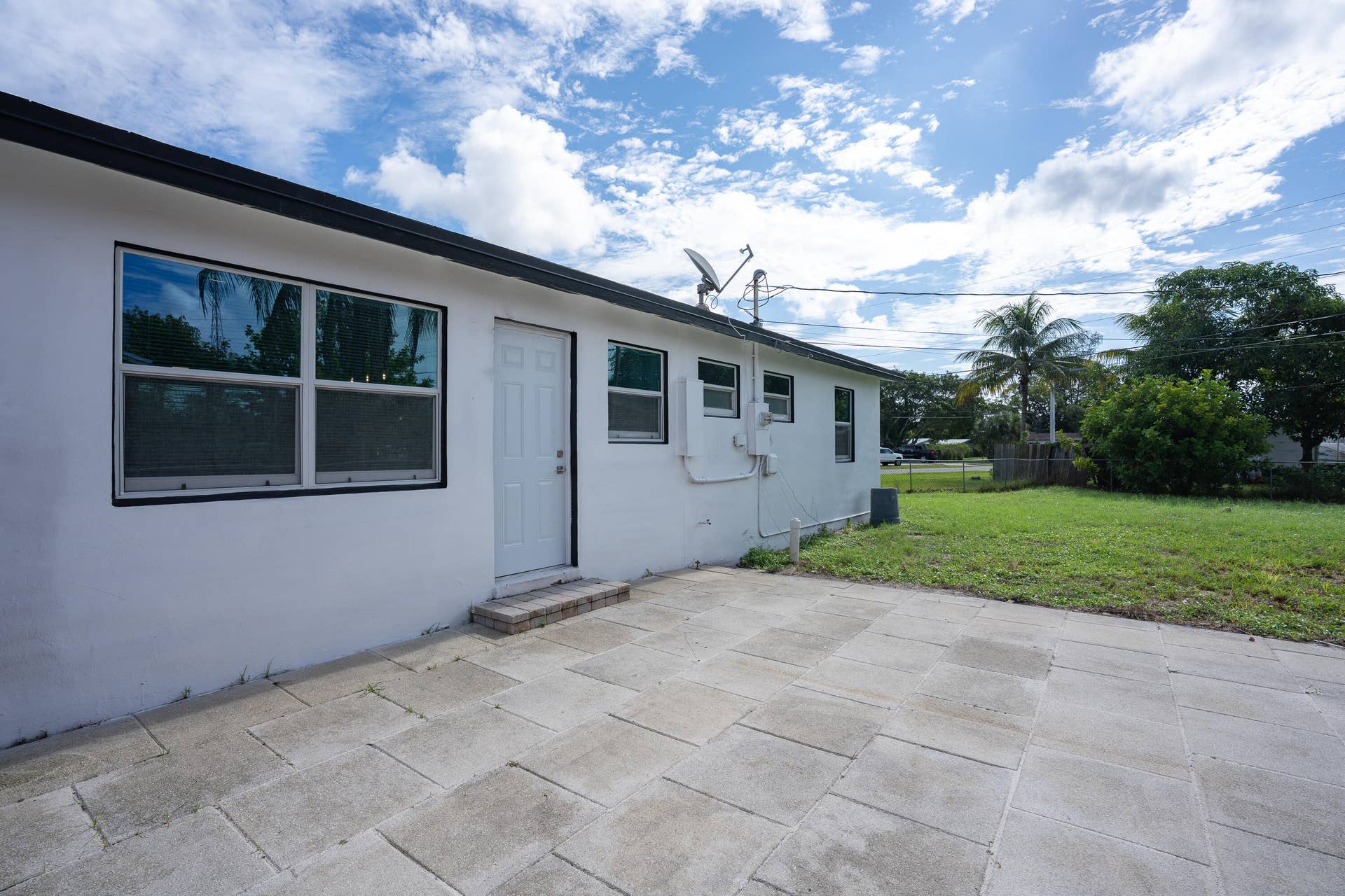 1420 9th Street, Lake Park, FL 33403 Somer-10