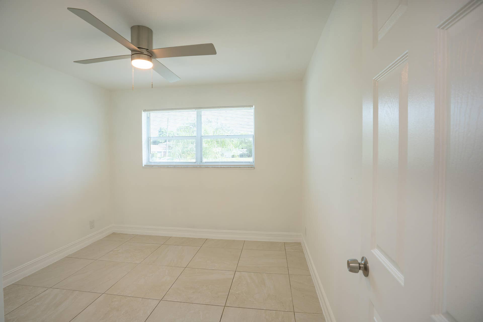 1420 9th Street, Lake Park, FL 33403 Somer-6