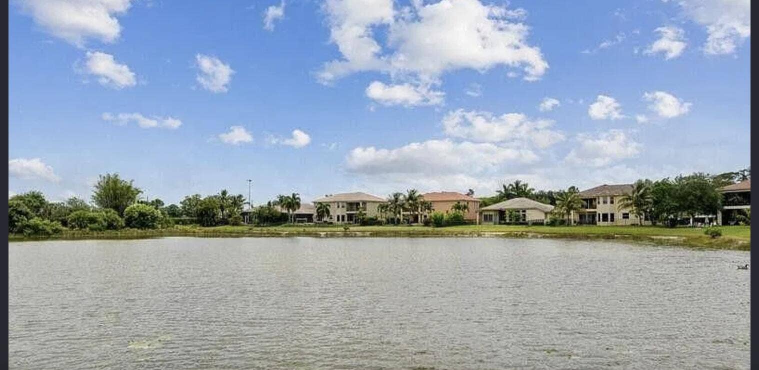 10625 Oak Meadow Lane, Lake Worth, FL 33449 Community Lake