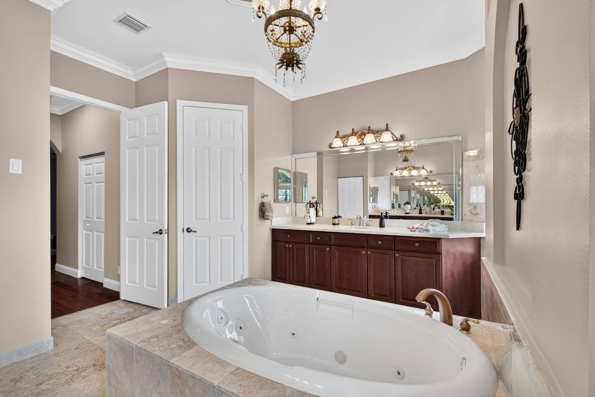 10625 Oak Meadow Lane, Lake Worth, FL 33449 Master Soaking Tub