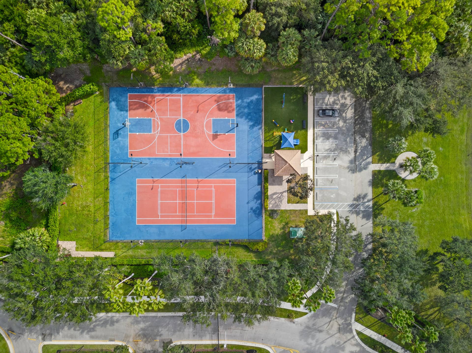 10625 Oak Meadow Lane, Lake Worth, FL 33449 Full Tennis & Basketball