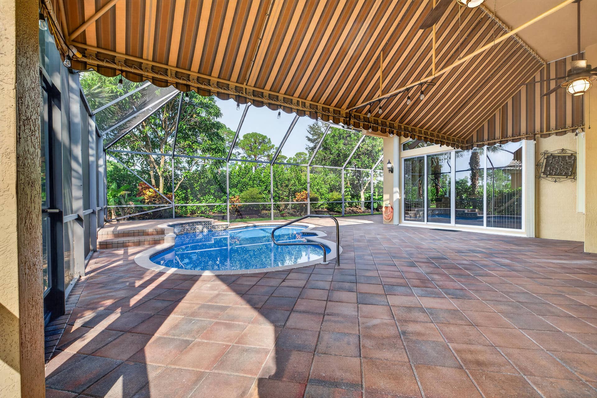 10625 Oak Meadow Lane, Lake Worth, FL 33449 Fixed Awning (can be removed)