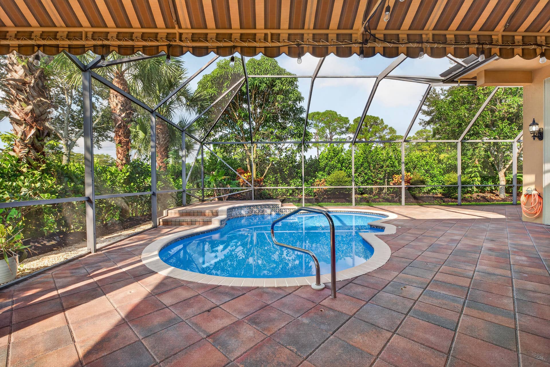 10625 Oak Meadow Lane, Lake Worth, FL 33449 Screened Pool