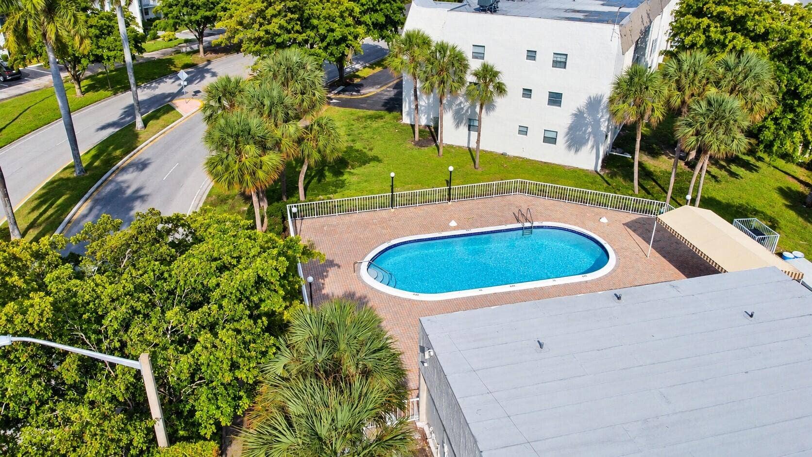 8345 SUNRISE LAKES Boulevard, #109, Sunrise, FL 33322 Pools from Above