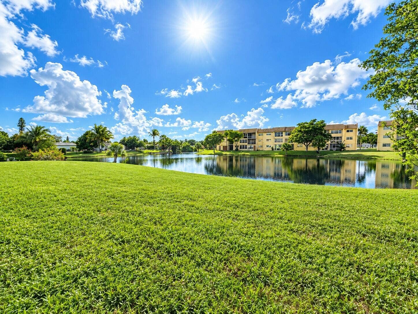 8345 SUNRISE LAKES Boulevard, #109, Sunrise, FL 33322 Lakeside Condo