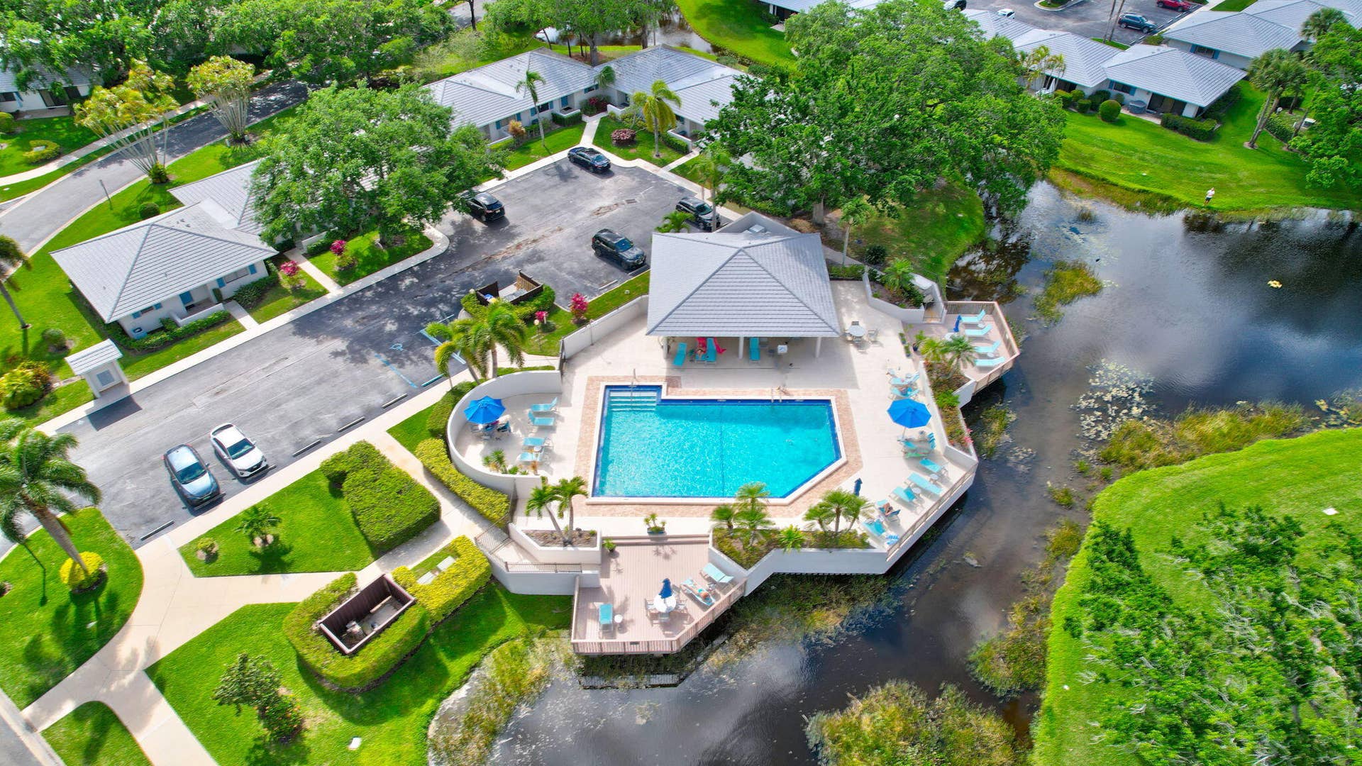 526 Club Drive, Palm Beach Gardens, FL 33418 47-web-or-mls-DJI_0430_1_2_3_4