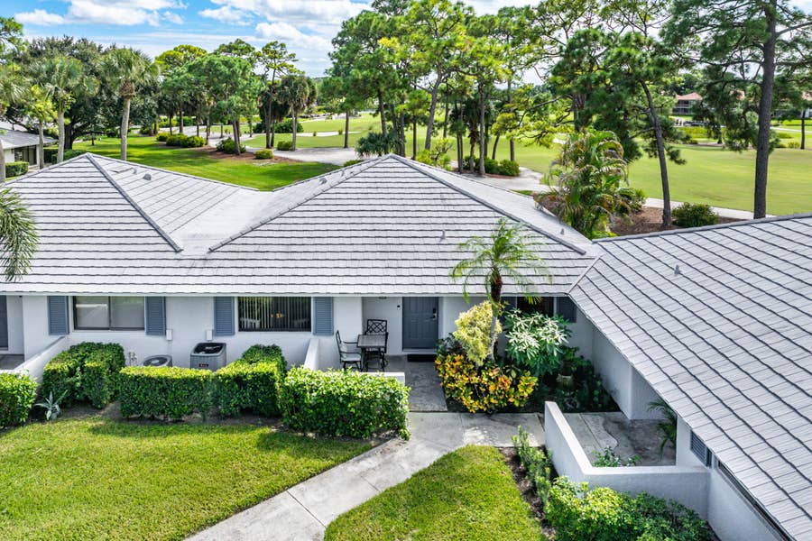 Property photo for 526 Club Drive, Palm Beach Gardens, FL