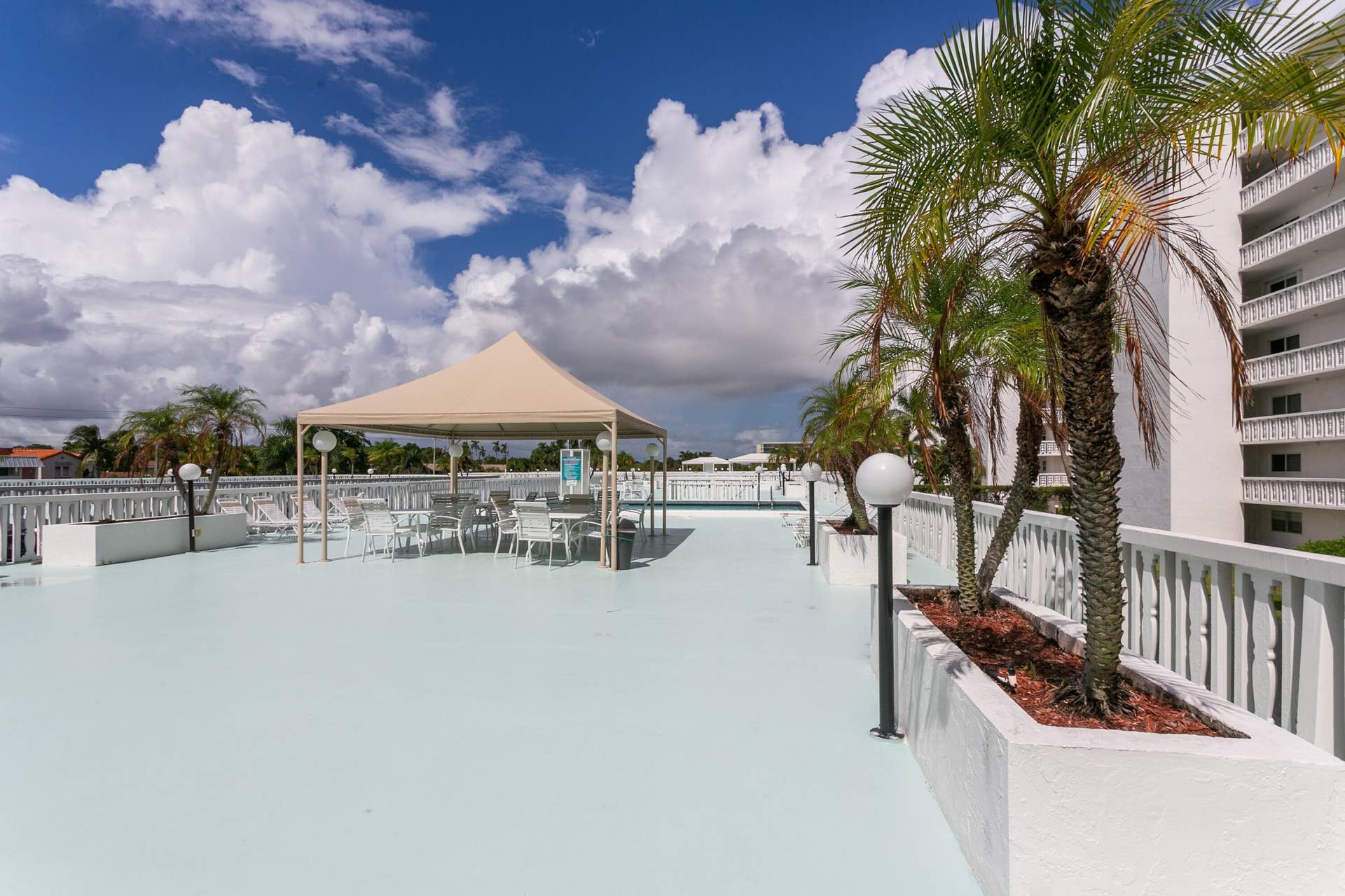 301 Lake Shore Drive, #Apt 409, Lake Park, FL 33403 19301lakeshoredrive40929poolhires