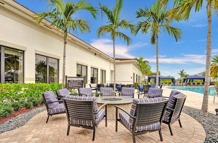 7891 Monarch Court, Delray Beach, FL 33446 fire pit