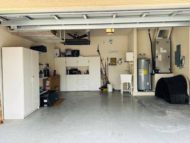 7891 Monarch Court, Delray Beach, FL 33446 garage