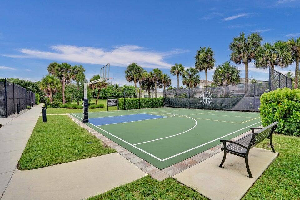 7891 Monarch Court, Delray Beach, FL 33446 basketball