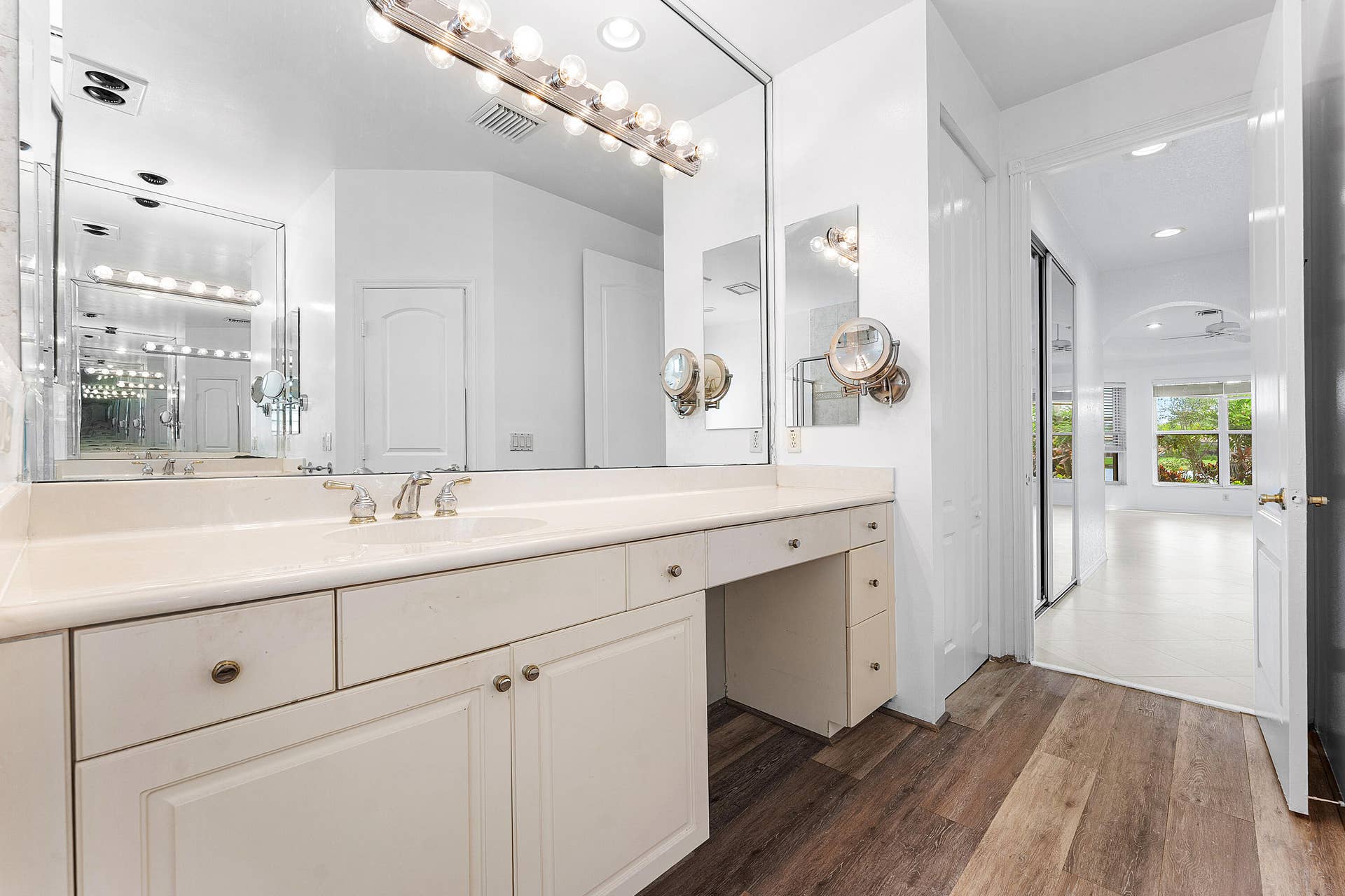 028-10086MiznerFallsWay-BoyntonBeach-FL-