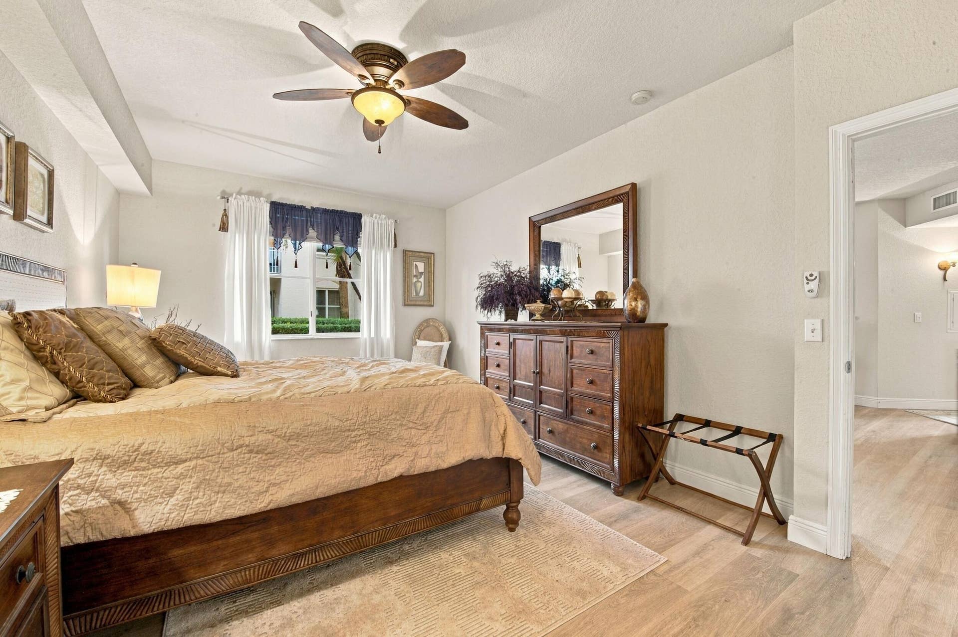 11035 LEGACY Boulevard, #105, Palm Beach Gardens, Palm Beach Gardens, FL 33410 21__dsc8269