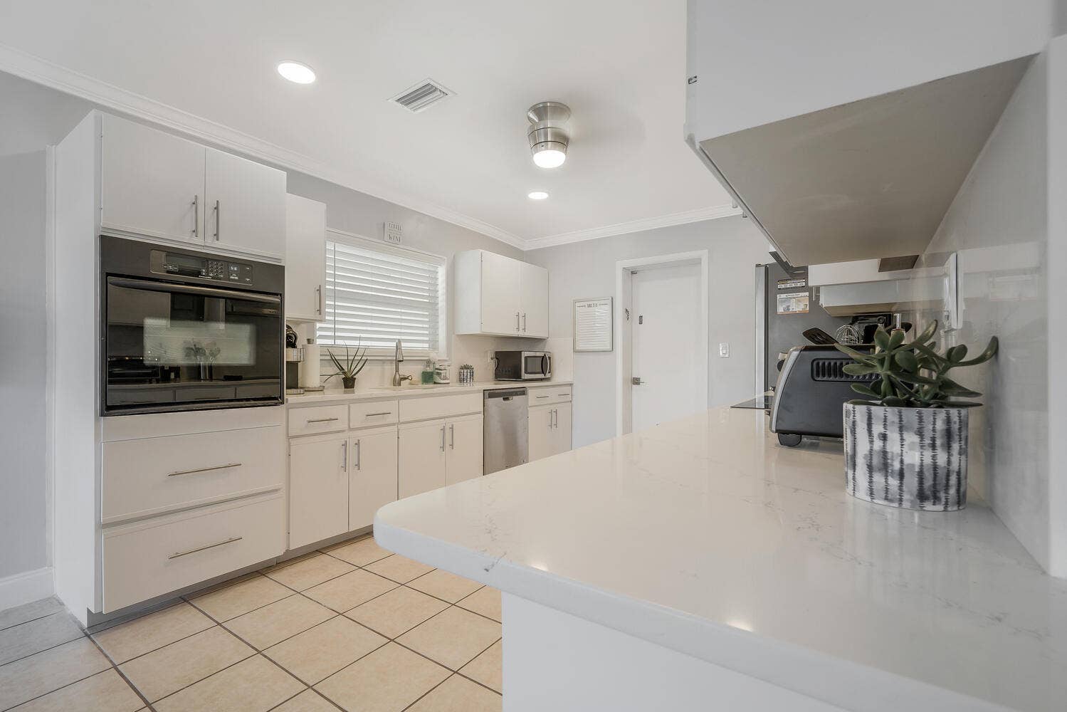 416 LIGHTHOUSE Drive, North Palm Beach, North Palm Beach, FL 33408 416 Lighthouse Drive North-large-010-035