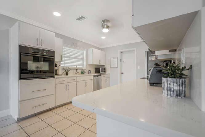 416 LIGHTHOUSE Drive, North Palm Beach, North Palm Beach, FL 33408 416 Lighthouse Drive North-small-010-035