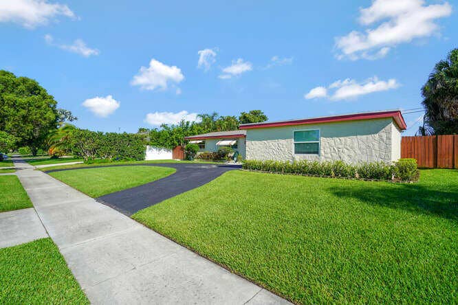 416 LIGHTHOUSE Drive, North Palm Beach, North Palm Beach, FL 33408 416 Lighthouse Drive North-small-005-014