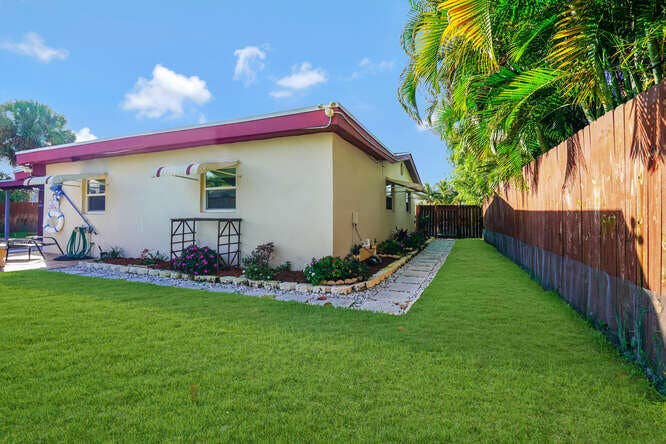 416 LIGHTHOUSE Drive, North Palm Beach, North Palm Beach, FL 33408 416 Lighthouse Drive North-small-032-028