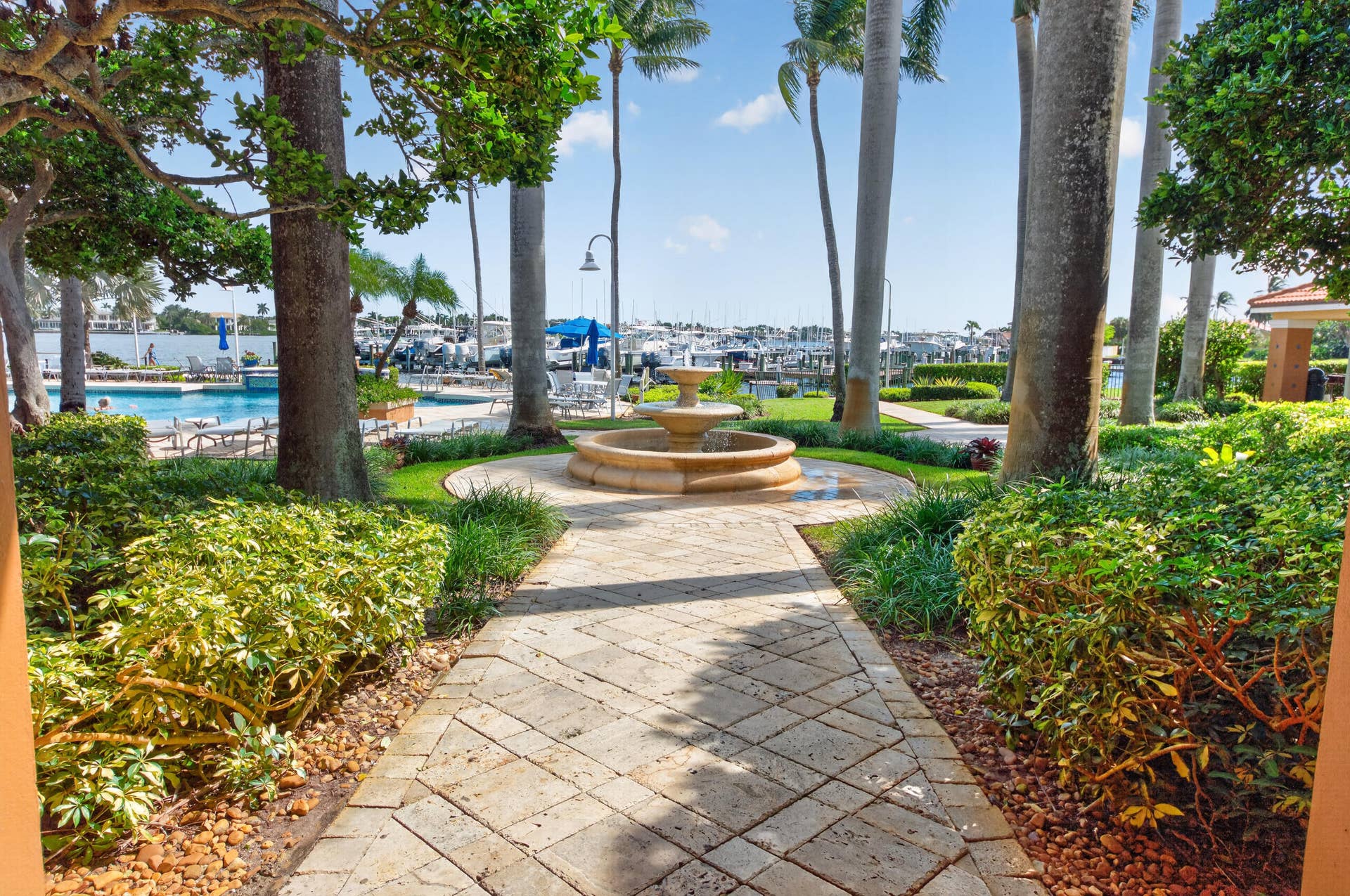 131 Yacht Club Way, #109, Hypoluxo, FL 33462 44