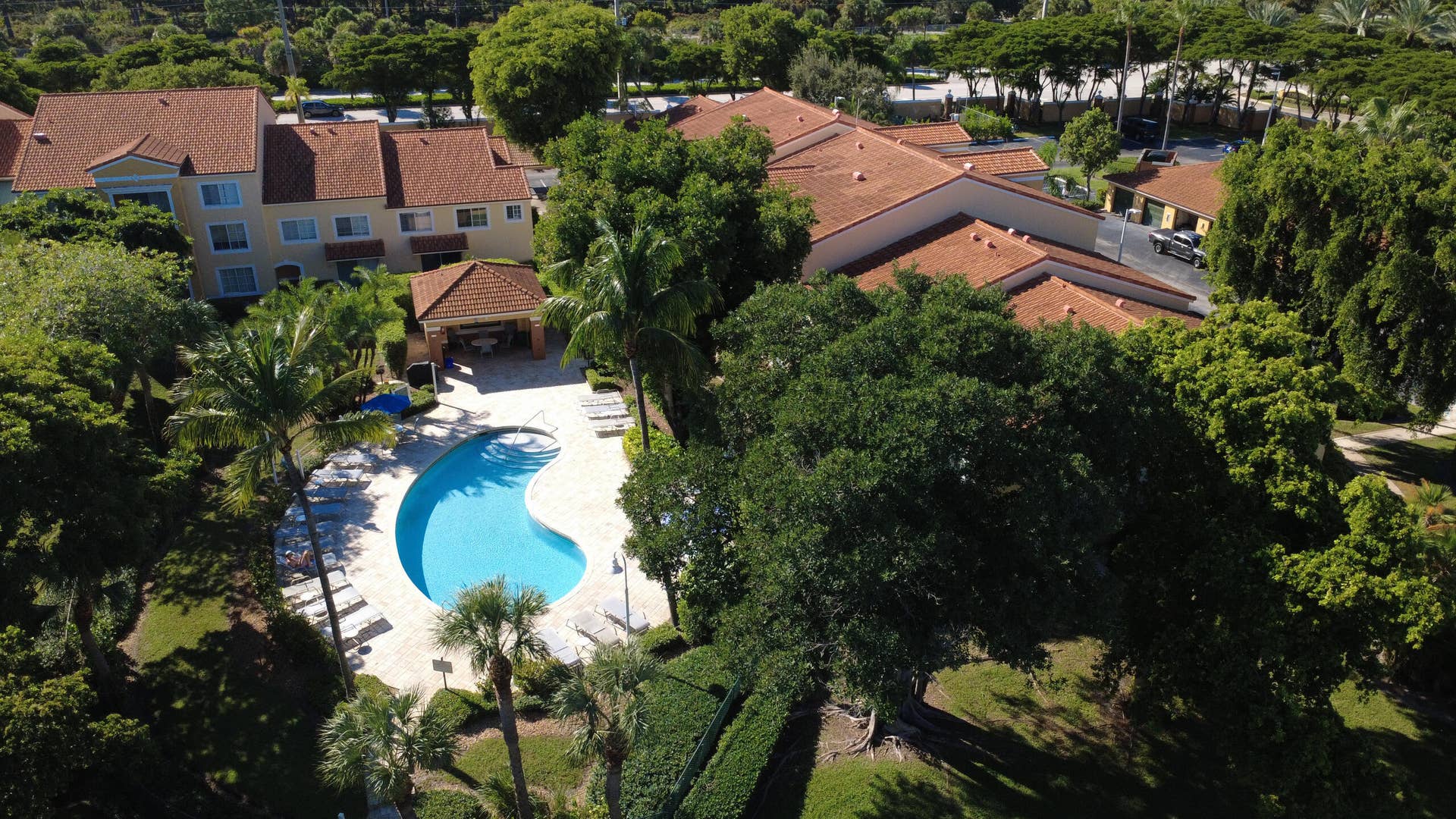 131 Yacht Club Way, #109, Hypoluxo, FL 33462 second pool