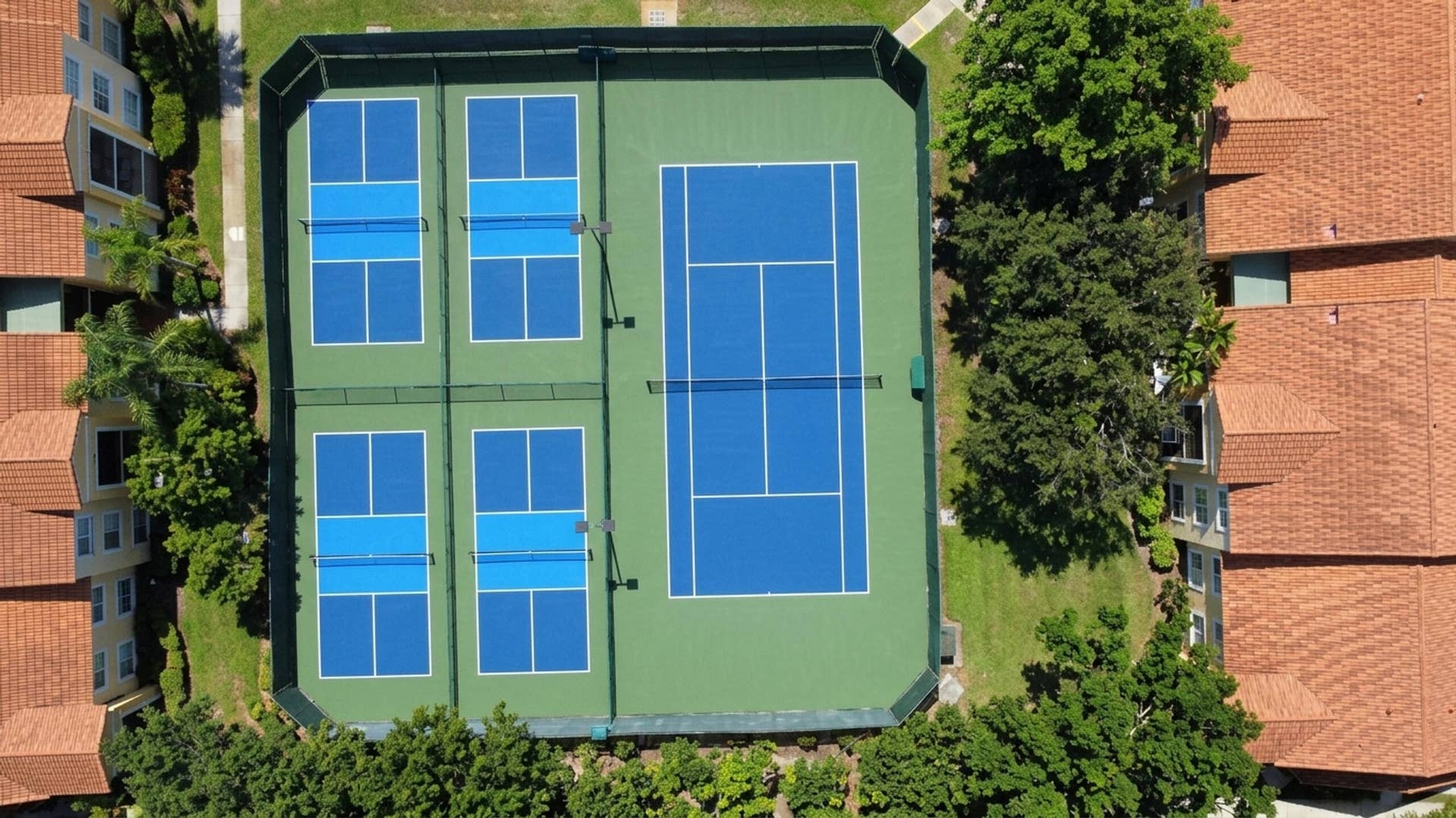 131 Yacht Club Way, #109, Hypoluxo, FL 33462 tennis/pickleball