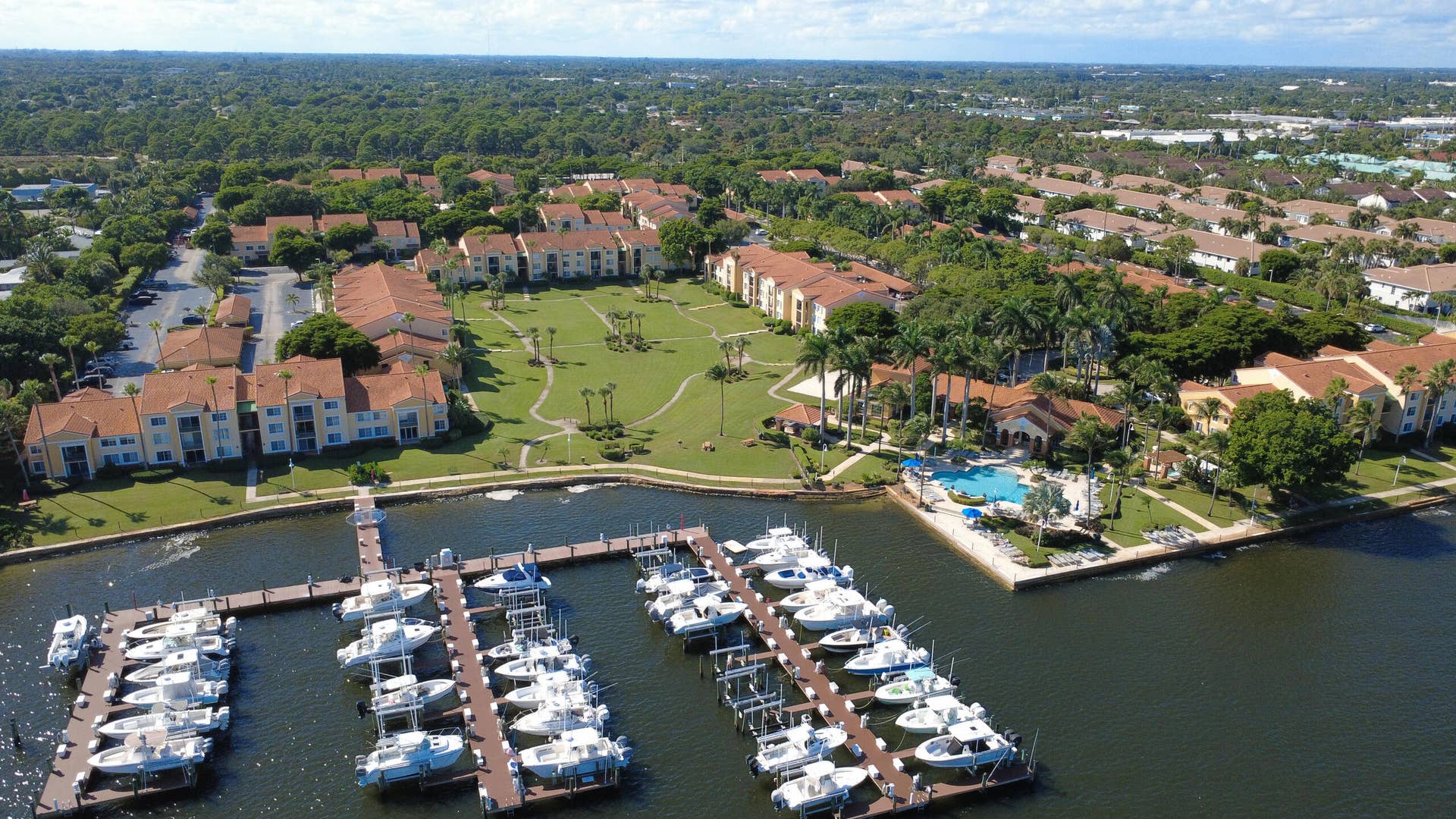 131 Yacht Club Way, #109, Hypoluxo, FL 33462 39