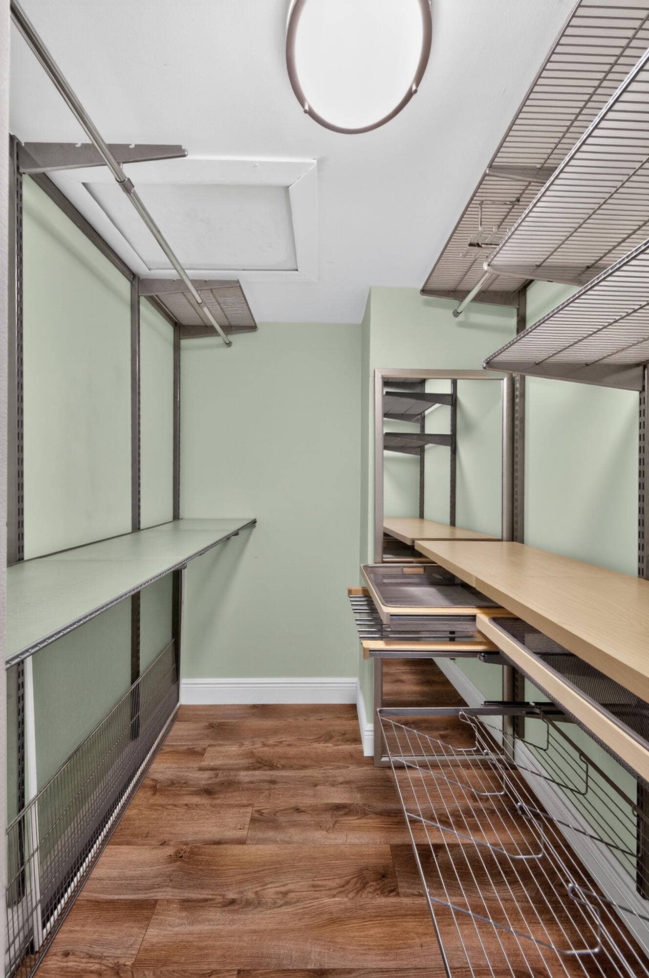 131 Yacht Club Way, #109, Hypoluxo, FL 33462 built in primary closet