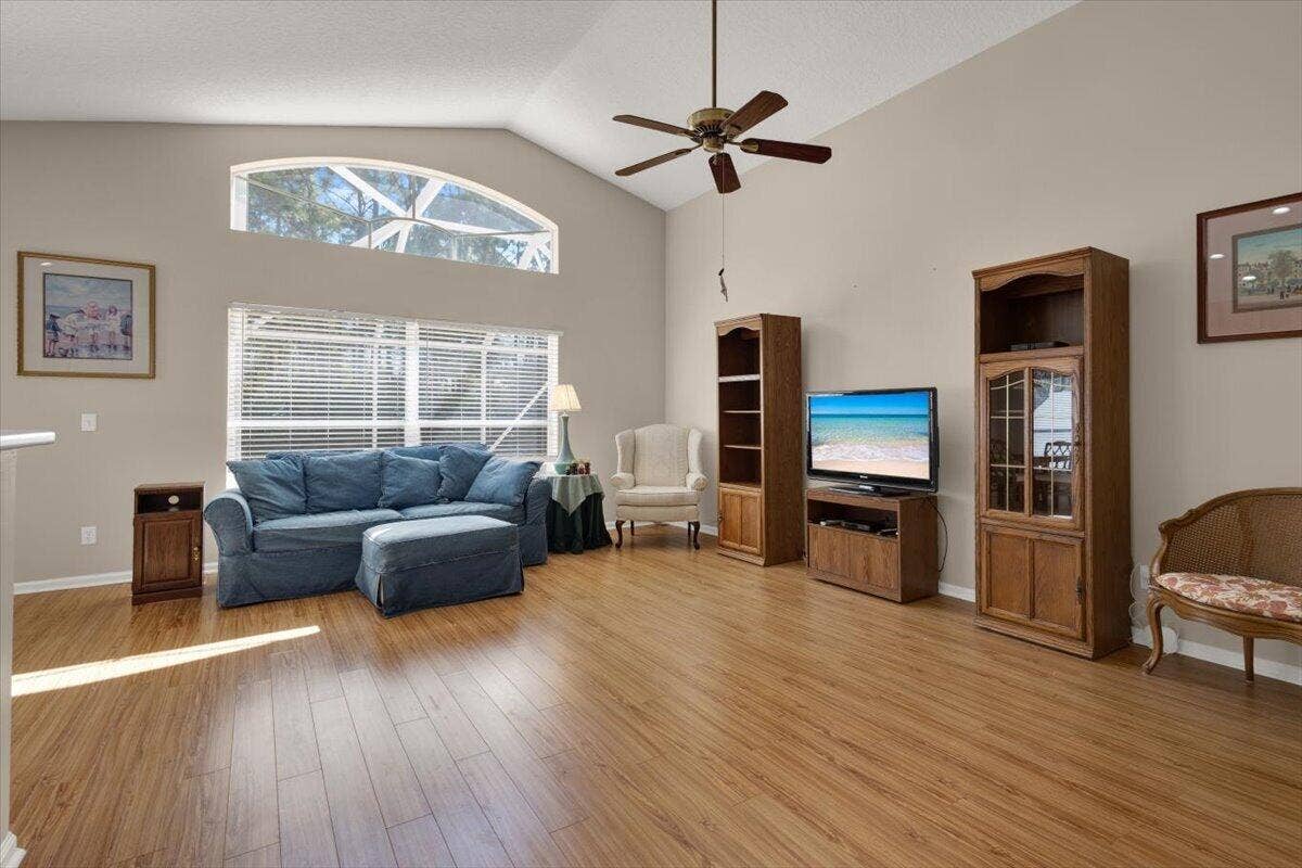 7119 SE Twin Oaks Circle, Stuart, FL 34997 Family Room