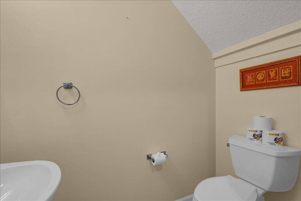 7119 SE Twin Oaks Circle, Stuart, FL 34997 38-GG3A9717