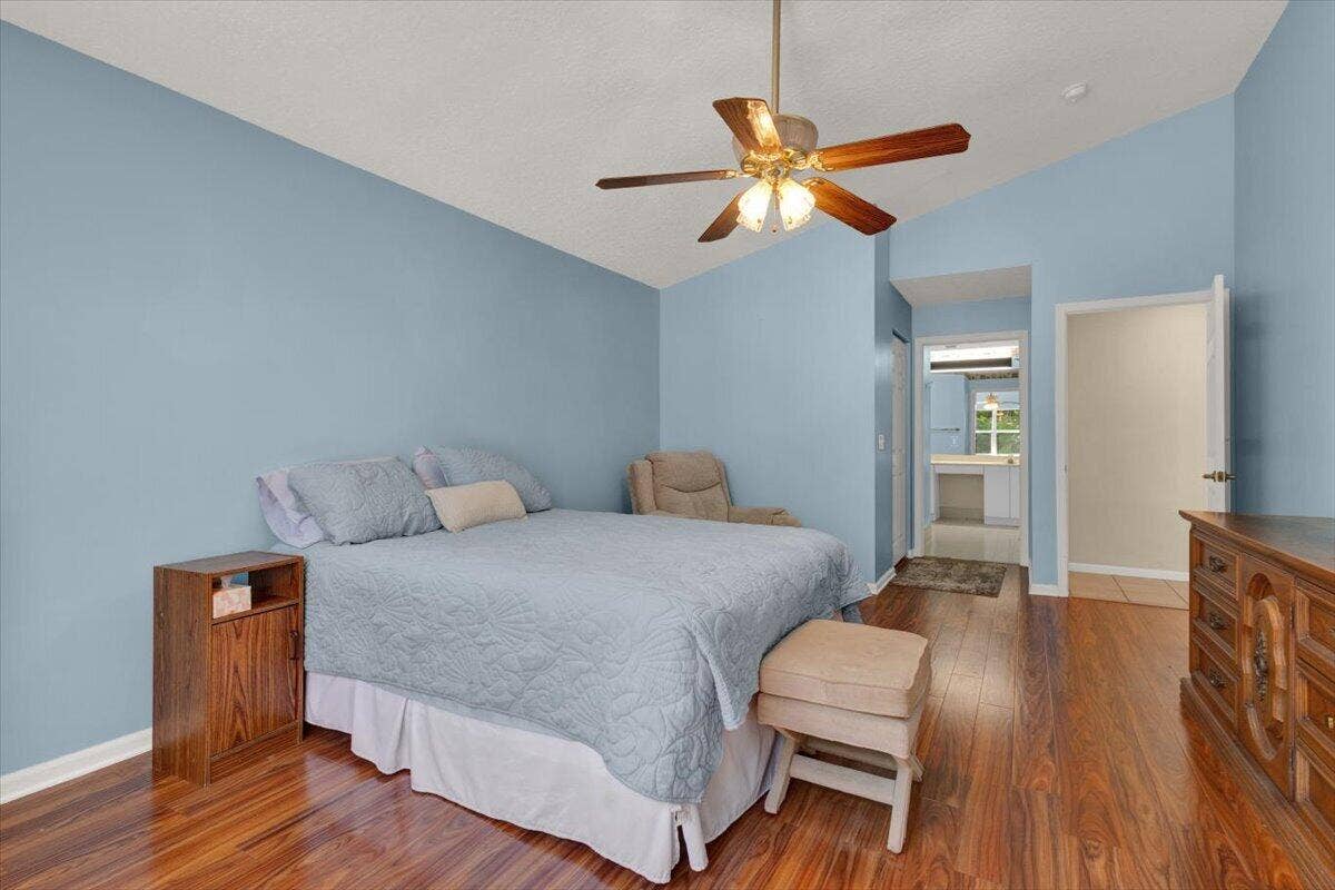 7119 SE Twin Oaks Circle, Stuart, FL 34997 46-GG3A9741