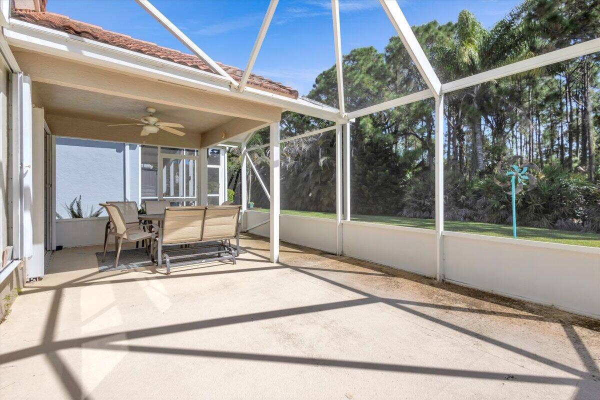 7119 SE Twin Oaks Circle, Stuart, FL 34997 81-GG3A9847