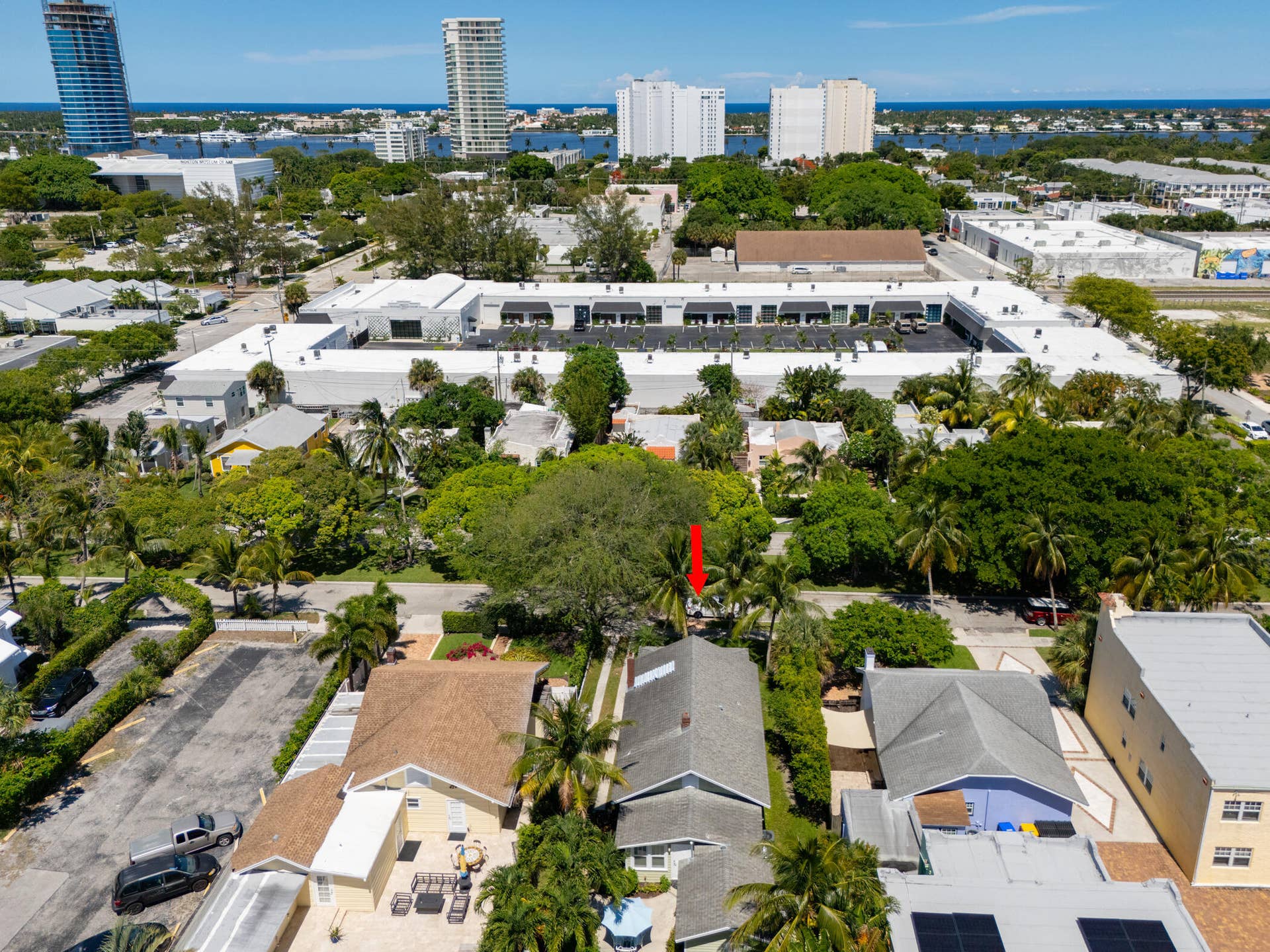 Clark -701 Florida Ave,-036